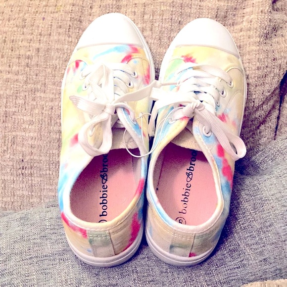 NWT 🌈 Tie Dye Converse Inspired Sneakers 🌈 - Picture 4 of 7